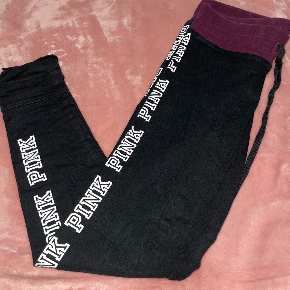 Victoria’s Secret PINK leggings